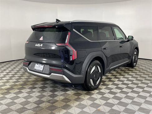 New 2026 Kia EV9 Wind image 24