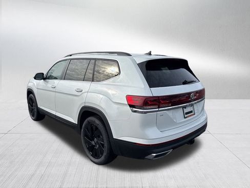 New 2026 Volkswagen Atlas SE image 3