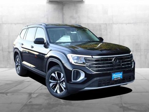 New 2026 Volkswagen Atlas SE image 2