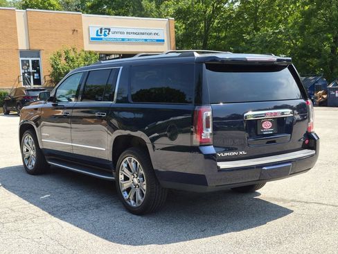 Used 2018 GMC Yukon XL Denali w/ Open Road Package AWD/4WD image 10