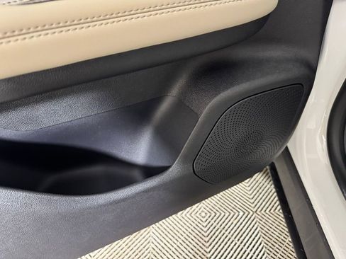 New 2026 Lincoln Corsair Premiere image 17