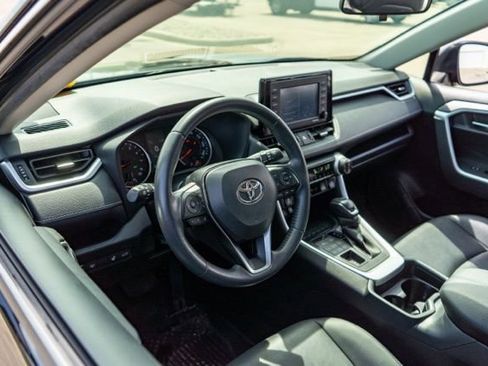 Used 2021 Toyota RAV4 XLE Premium AWD/4WD image 13
