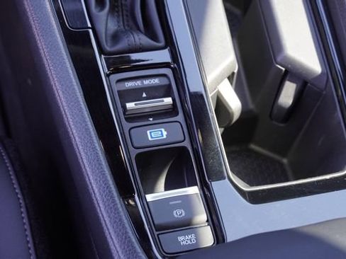 Used 2024 Honda Accord Sport image 27