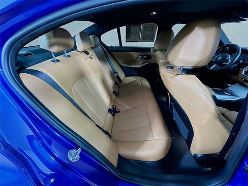 Used 2022 BMW M340i w/ Premium Package image 11