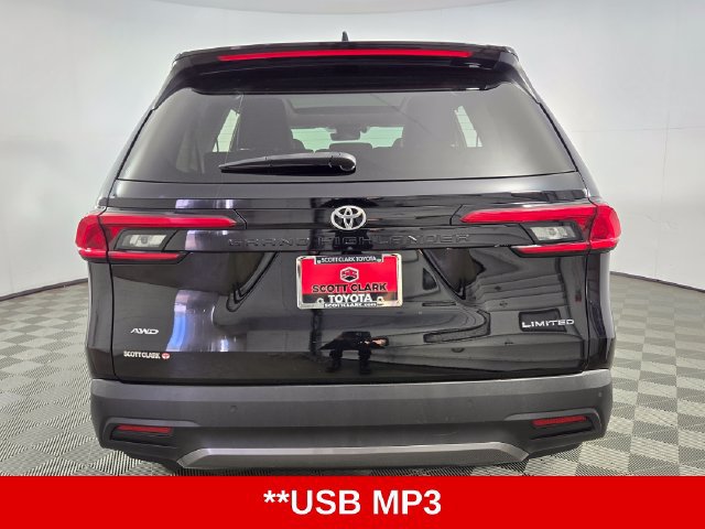 Used 2024 Toyota Grand Highlander AWD image 7
