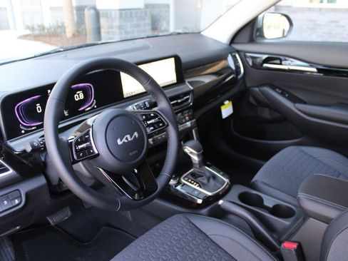 New 2026 Kia Seltos S image 21