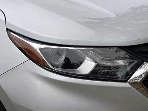 Used 2018 Chevrolet Equinox LS image 8