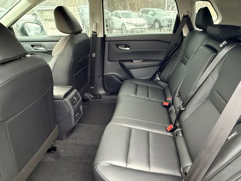 New 2026 Nissan Rogue SV AWD/4WD image 13