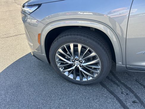 New 2026 Buick Enclave Avenir w/ Super Cruise Package AWD/4WD image 4