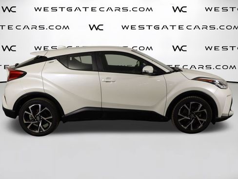 Used 2020 Toyota C-HR XLE image 47