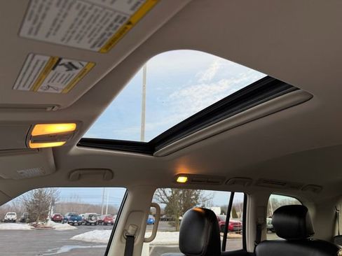 Used 2018 Nissan Armada SL w/ Premium Package image 36