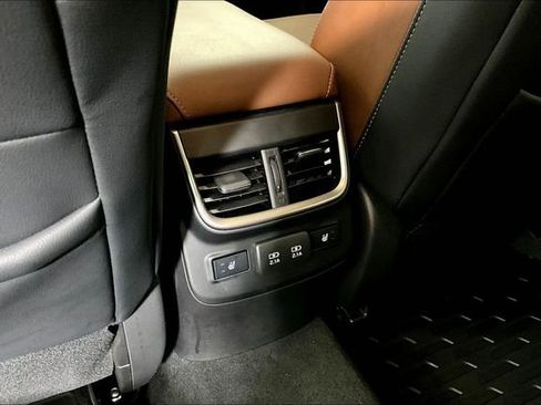 Used 2022 Subaru Outback Touring image 33