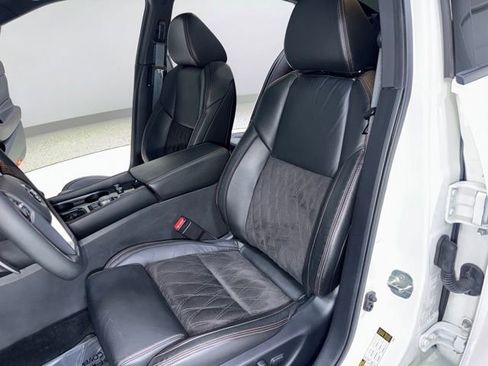 Used 2021 Nissan Maxima SR FWD image 16