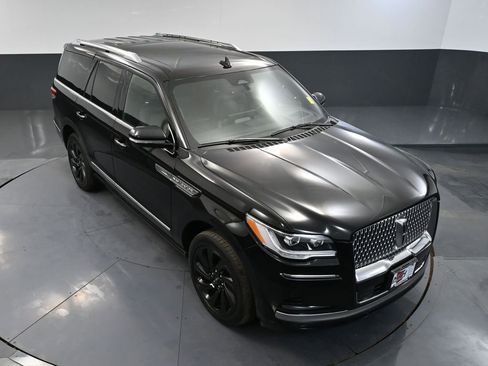 Used 2024 Lincoln Navigator Reserve image 64