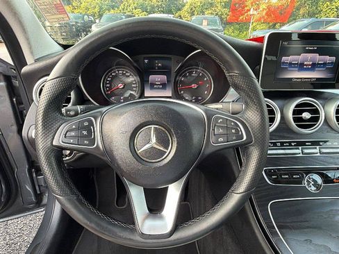 Used 2017 Mercedes-Benz C 300 Sedan image 23