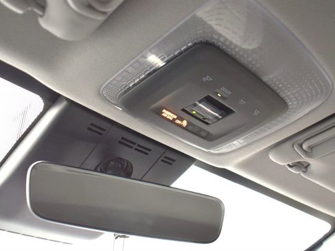 Used 2023 Toyota Prius LE FWD image 14