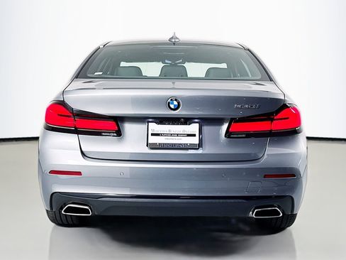 Used 2023 BMW 530i w/ Convenience Package RWD image 3