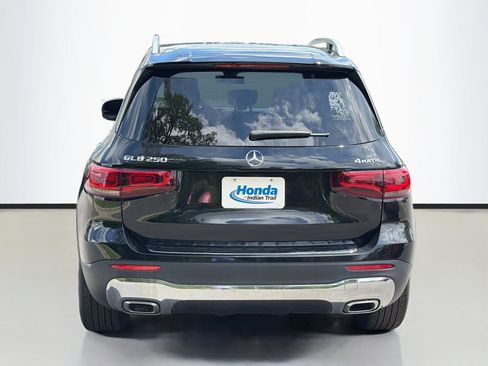 Used 2021 Mercedes-Benz GLB 250 4MATIC image 6