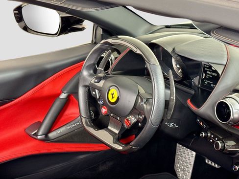 Used 2021 Ferrari 812 GTS RWD image 34