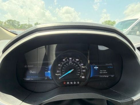 Used 2021 Ford Edge SEL w/ Convenience Package AWD/4WD image 10