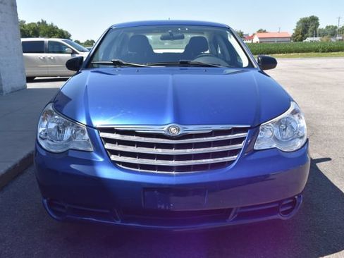 Used 2010 Chrysler Sebring Touring FWD image 10