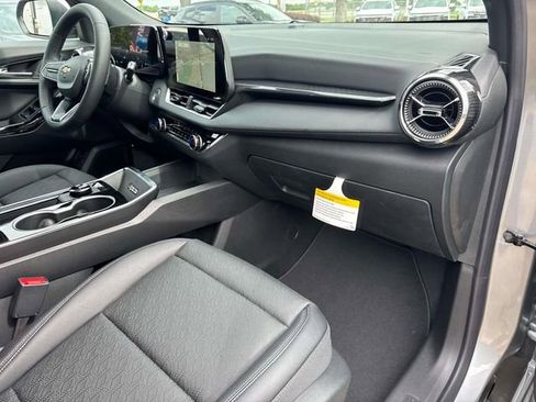 New 2026 Chevrolet Equinox LT AWD/4WD image 15