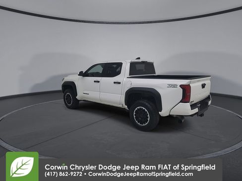 Used 2024 Toyota Tacoma TRD Off-Road image 12