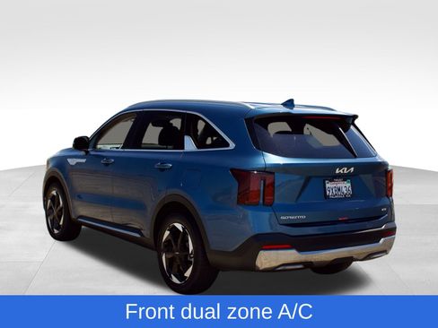 Used 2025 Kia Sorento EX AWD/4WD image 8