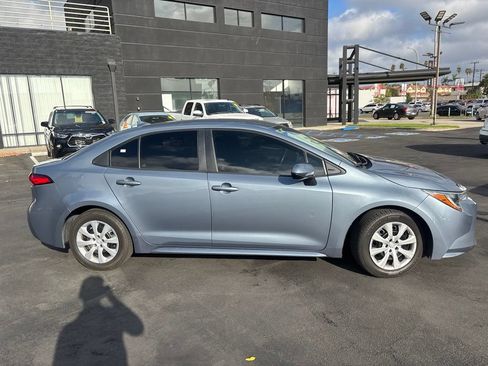 Used 2022 Toyota Corolla LE FWD image 3