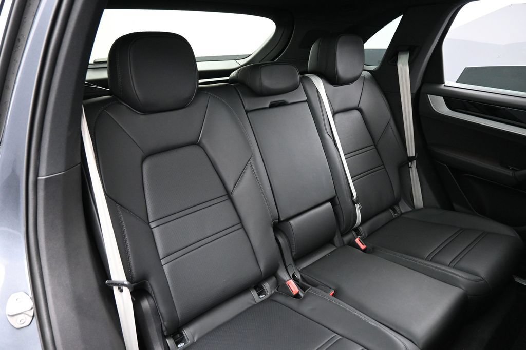 Certified 2026 Porsche Cayenne S AWD/4WD image 26