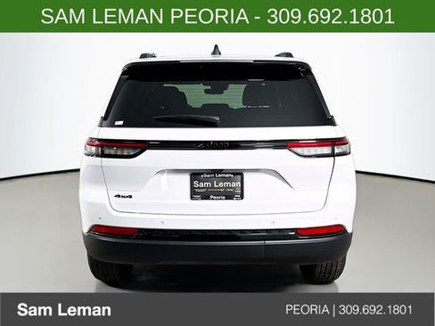 New 2025 Jeep Grand Cherokee Altitude image 6