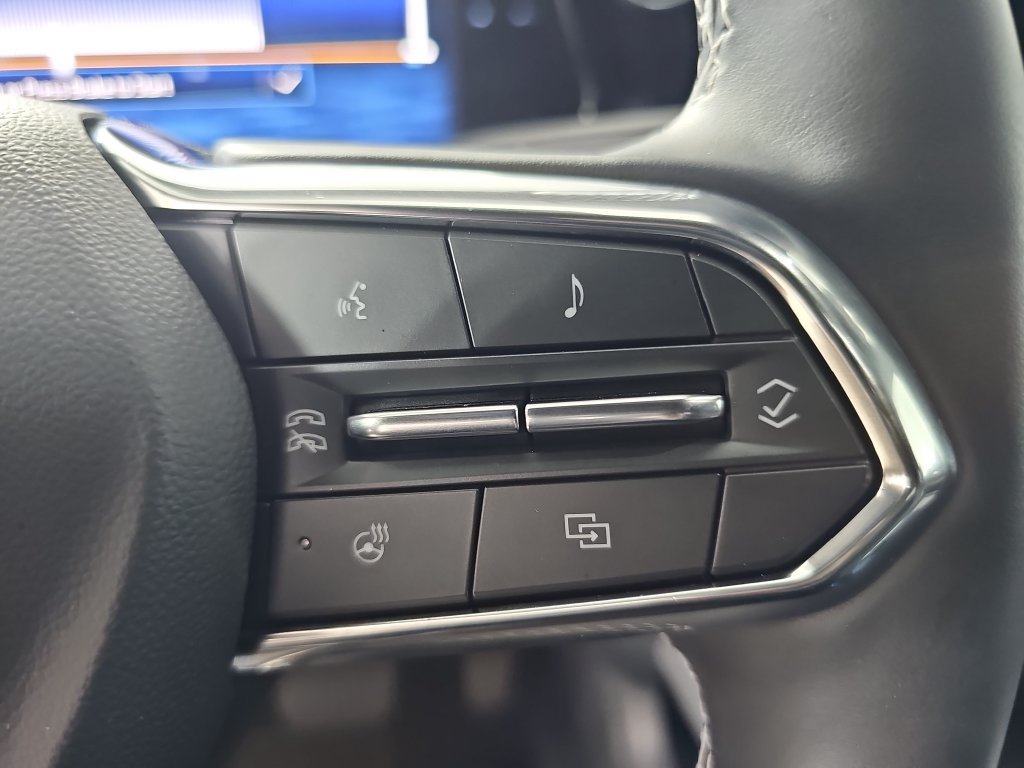 Certified 2024 Chevrolet Equinox EV LT AWD/4WD image 23