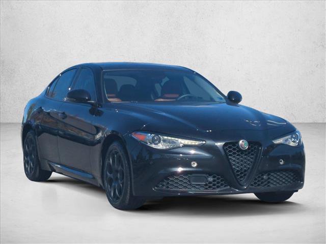 Used 2017 Alfa Romeo Giulia AWD image 3