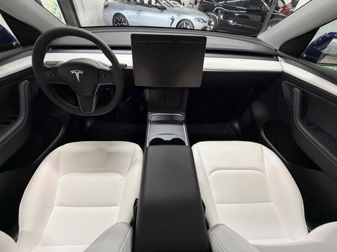 Used 2023 Tesla Model Y Long Range AWD/4WD image 14