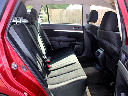 Used 2014 Subaru Outback 2.5i w/ Alloy Wheel Package image 29