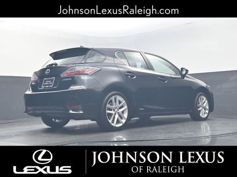 Used 2017 Lexus CT 200h image 21