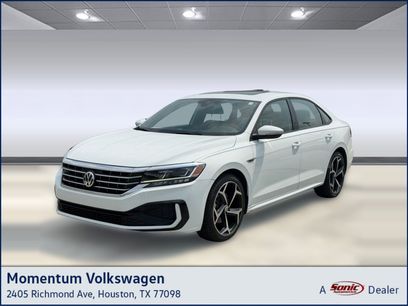 Certified 2022 Volkswagen Passat 2.0T R-Line