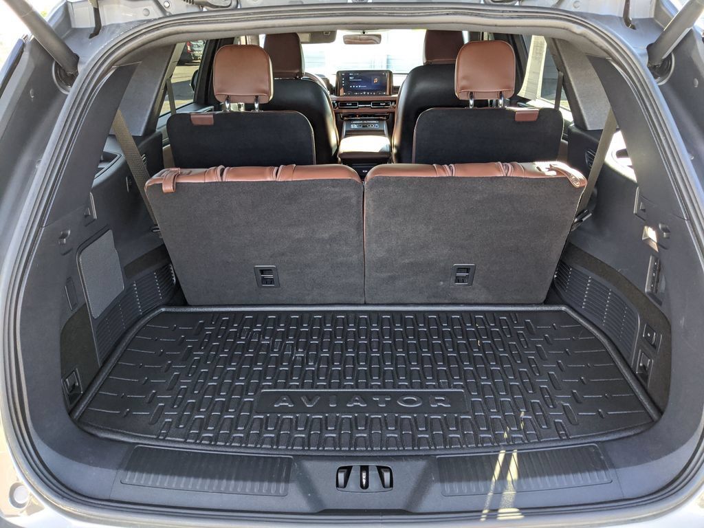 Used 2025 Lincoln Aviator Reserve AWD/4WD image 19