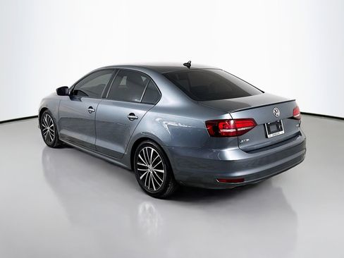 Used 2016 Volkswagen Jetta Sport w/ Lighting Package image 3