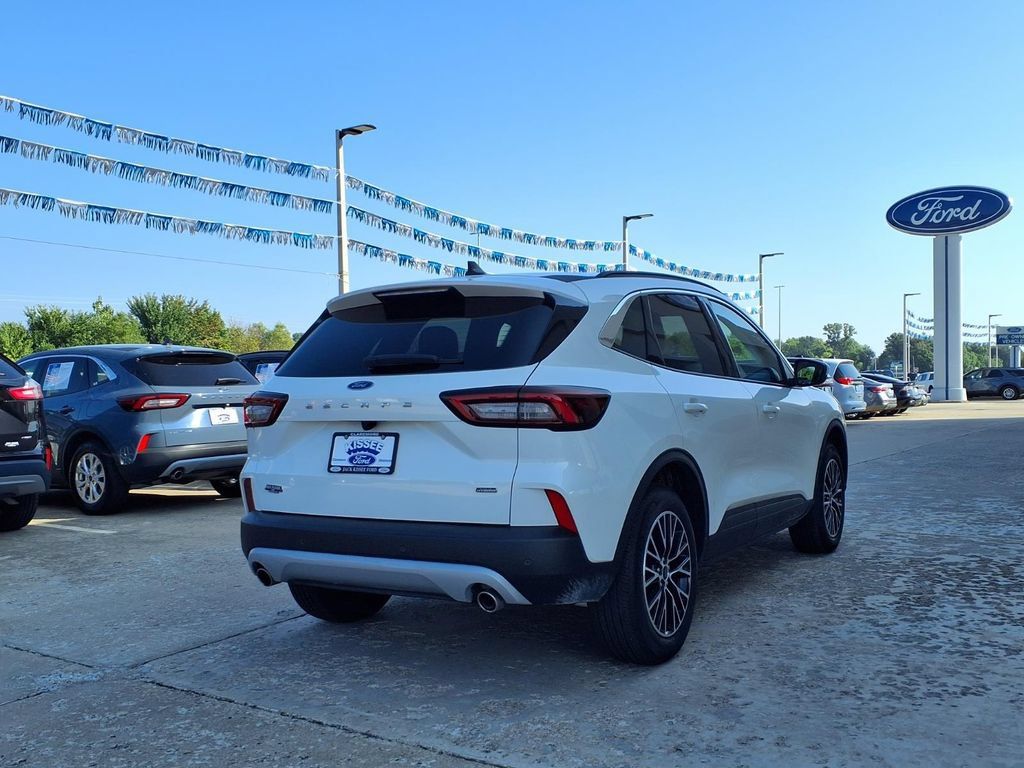 Used 2024 Ford Escape SE FWD image 20