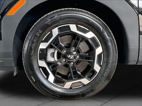 Certified 2025 Hyundai Santa Fe SE FWD image 11