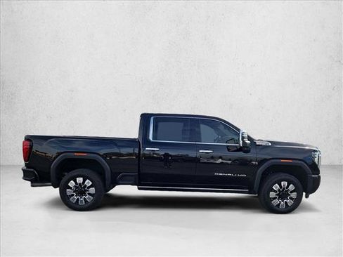 Used 2024 GMC Sierra 2500 Denali w/ Denali Reserve Package AWD/4WD image 4