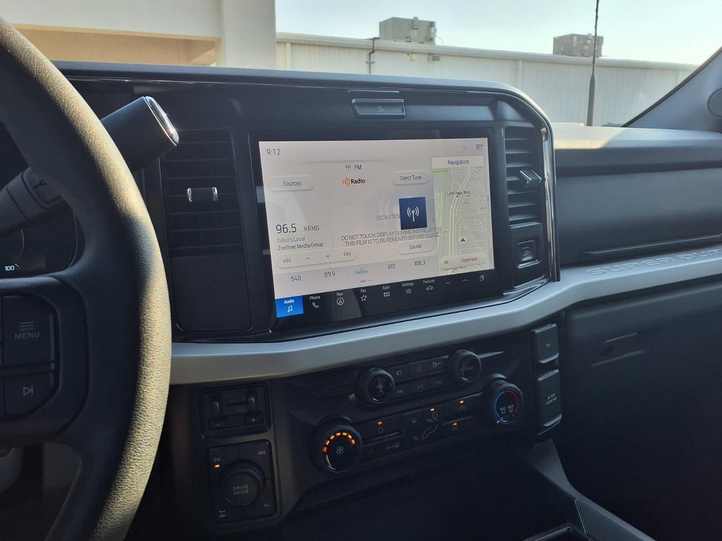 New 2026 Ford F250 XLT w/ XLT Premium Package AWD/4WD image 4