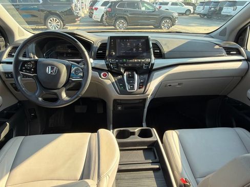 Used 2019 Honda Odyssey EX-L image 17