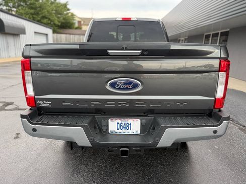 Used 2017 Ford F250 Lariat w/ Lariat Value Package AWD/4WD image 7