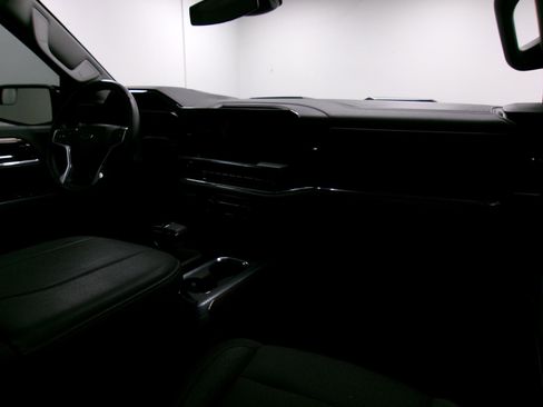 Certified 2024 Chevrolet Silverado 1500 LT Trail Boss w/ Convenience Package II AWD/4WD image 3