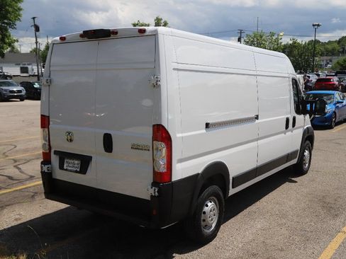 Used 2023 RAM ProMaster 2500 FWD image 12