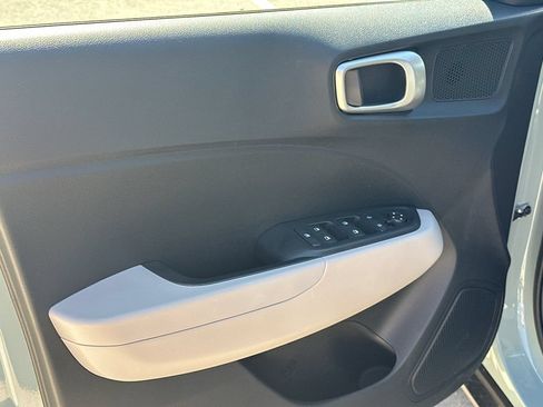 New 2026 Hyundai Venue SEL FWD image 11