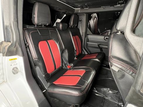 Used 2022 Ford Bronco Outer Banks image 10