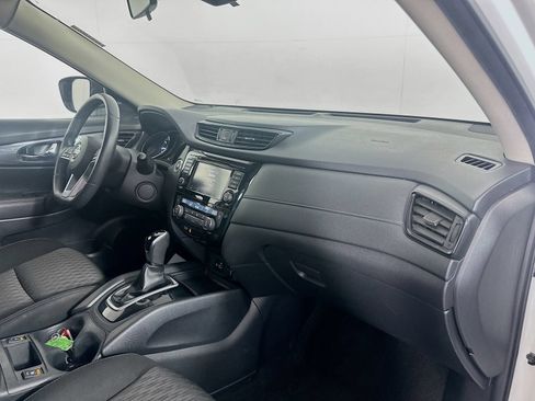 Used 2019 Nissan Rogue SV AWD/4WD image 27